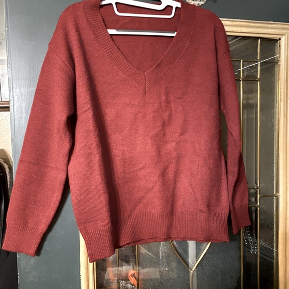 Sweater - Picture 1 of 1